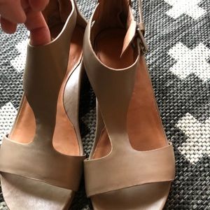 Gentle Souls Gisele wedge sandals Size 6